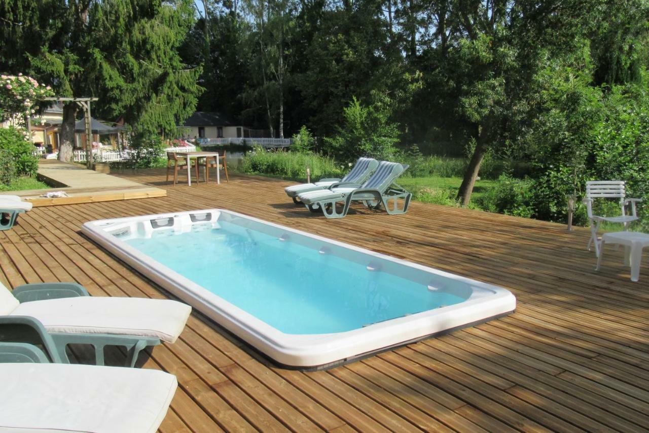 Le Moulin Calme Bed & Breakfast Luceau Exterior photo